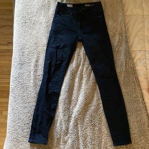 Gap resolution true skinny jeans